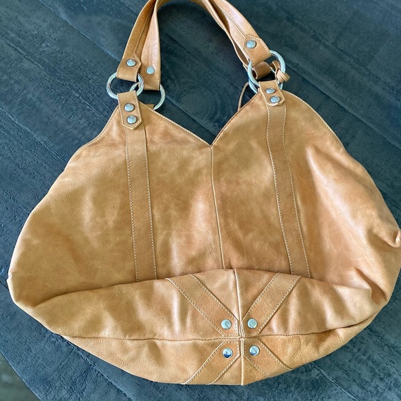 Belen Echandia Tan Matte Stroke Bag - Picture 4 of 10